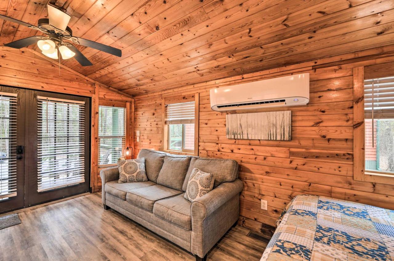 Beautiful New Bern Studio Cabin With Fire Pit! Exterior photo