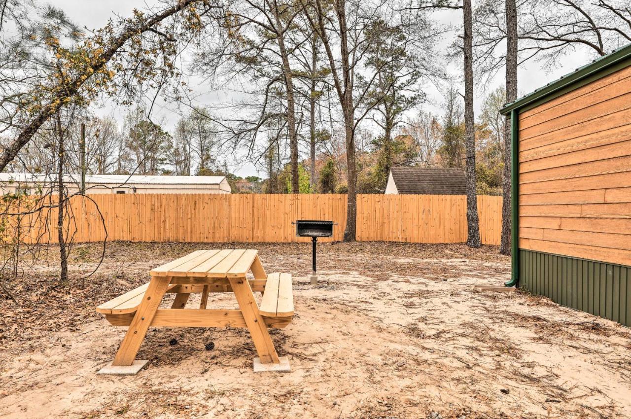 Beautiful New Bern Studio Cabin With Fire Pit! Exterior photo